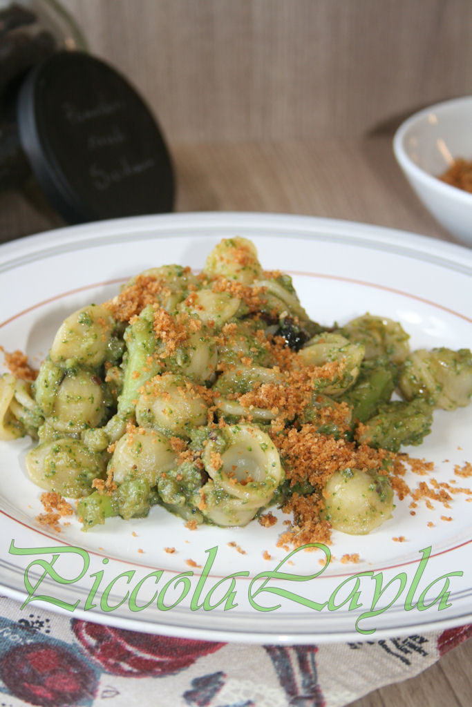Orecchiette con Broccoli e Pane Fritto