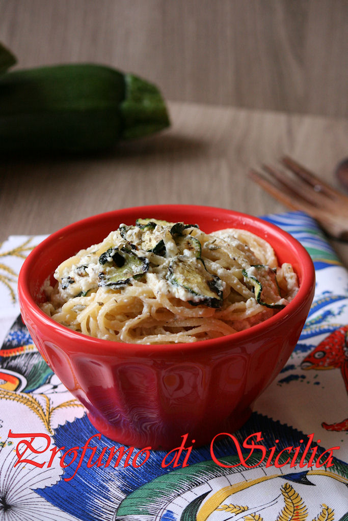 Spaghetti con Zucchine Grigliate e Crema di Ricotta di Pecora