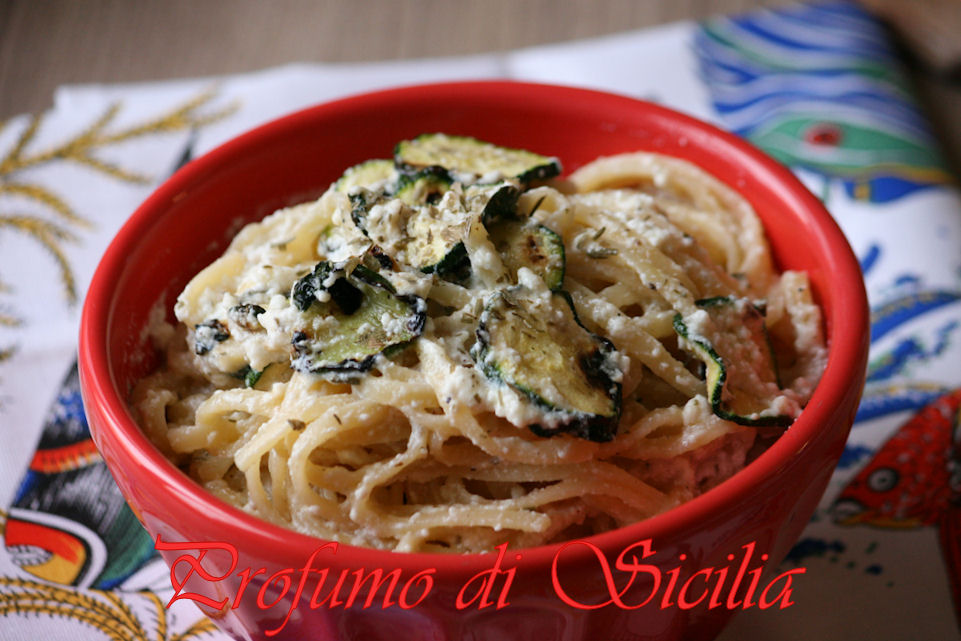 Spaghetti con Zucchine Grigliate e Crema di Ricotta di Pecora