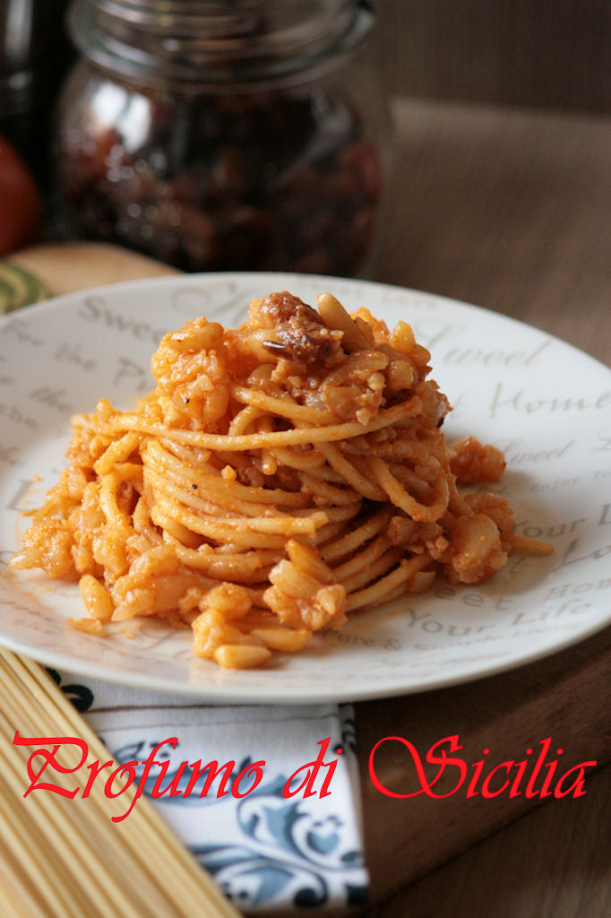 pasta con broccolo arriminata una ricetta tipica siciliana 