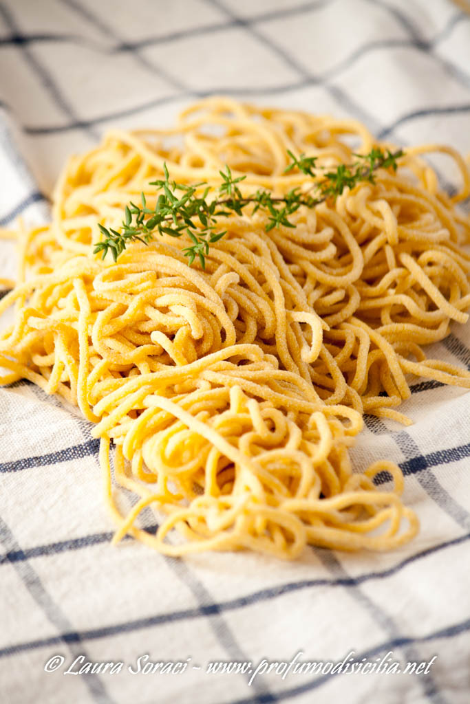 Spaghetti alla chitarra con funghi