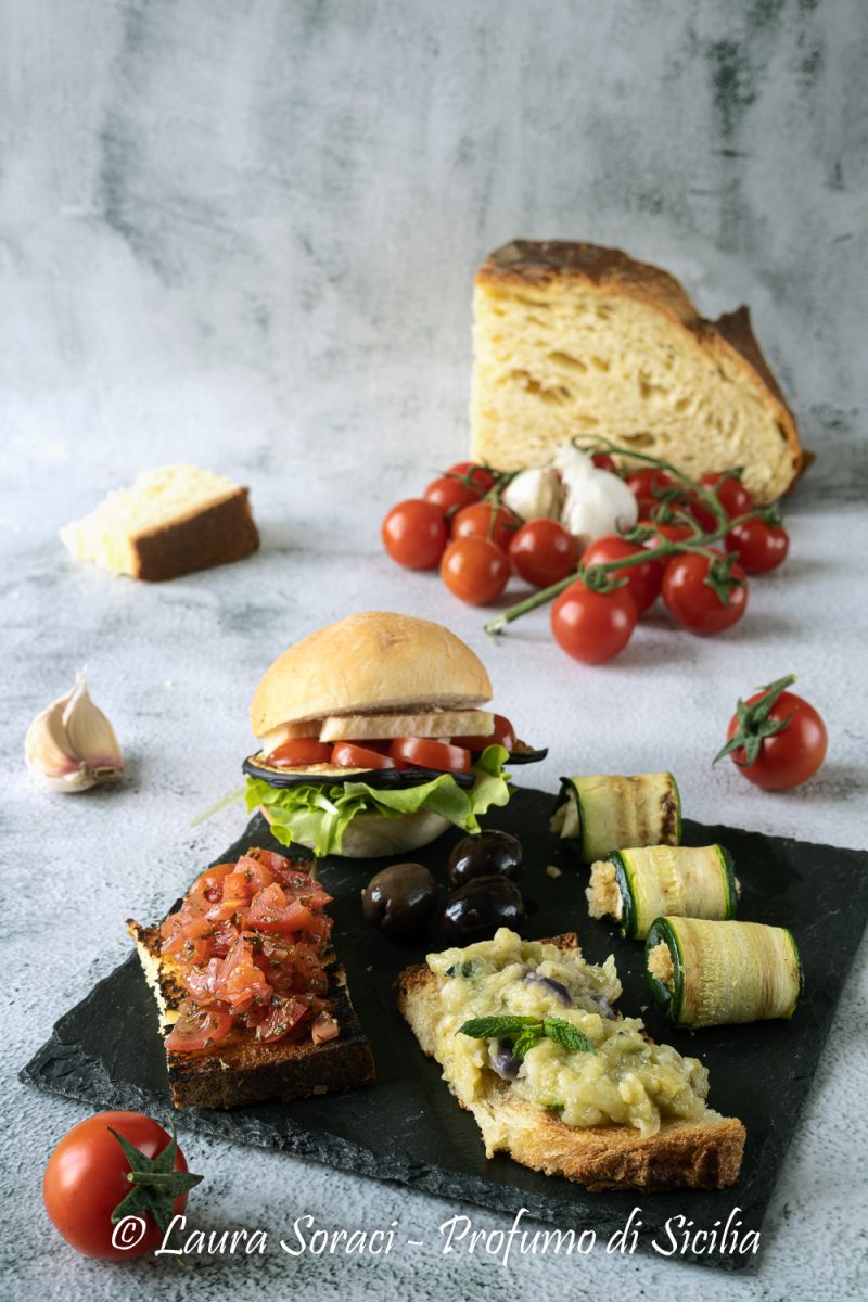 Un momento in famiglia o con amici per gustare un aperitivo siciliano