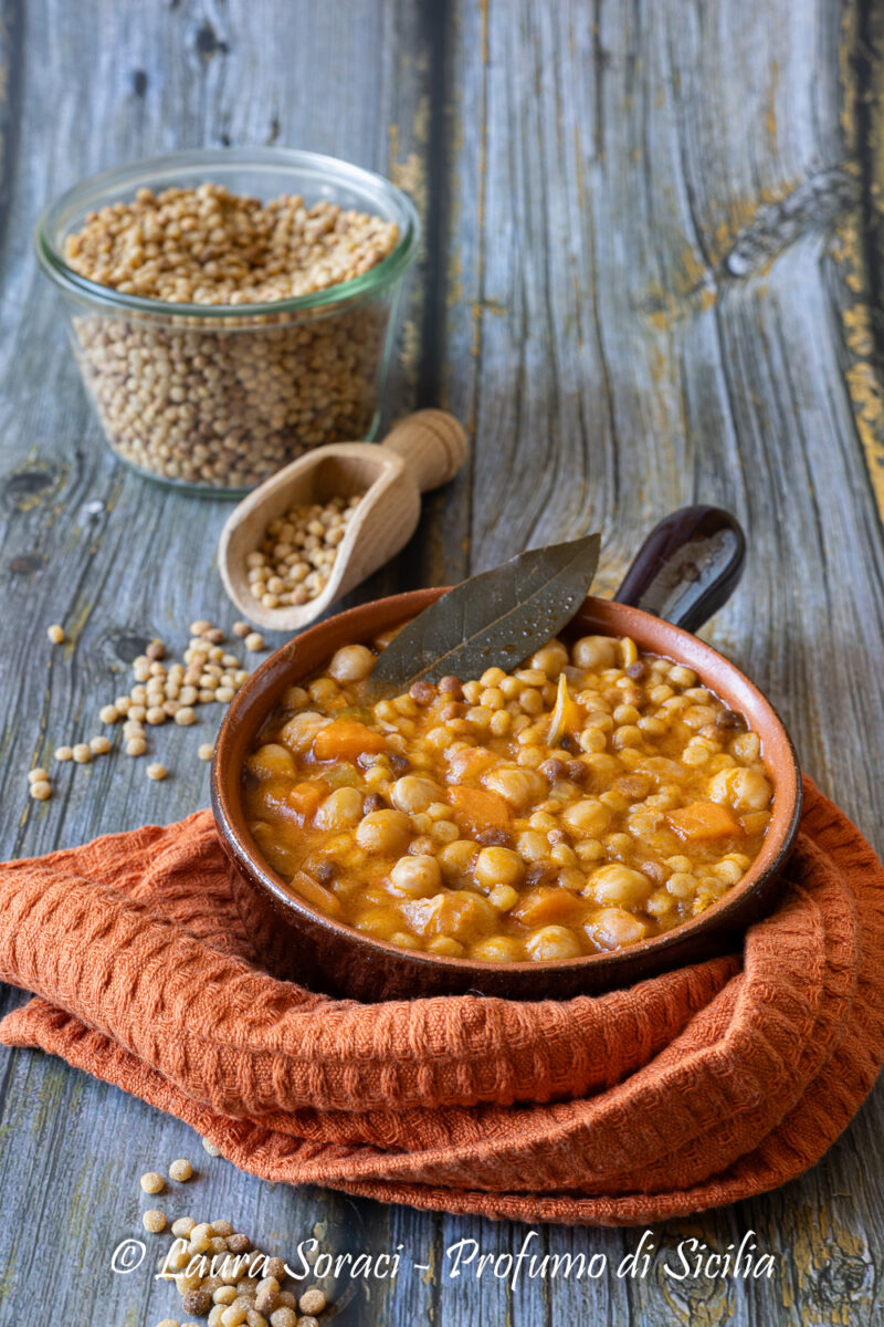 La fregola sarda con ceci calda e avvolgente